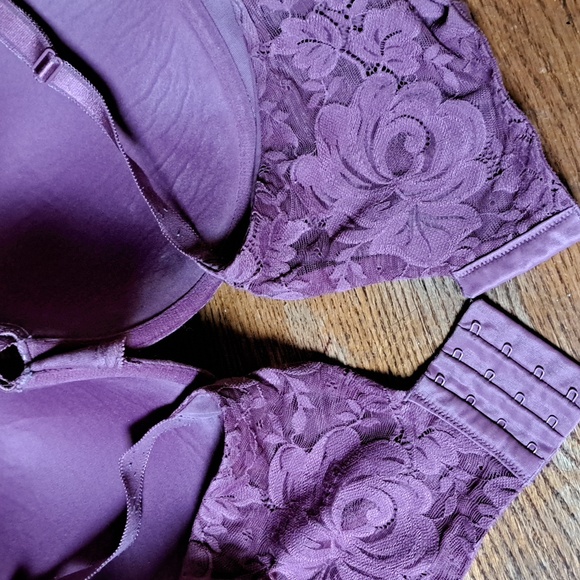 TORRID BRA DARK PINK OR MAGENTA SIZE 42DDD - Picture 3 of 8